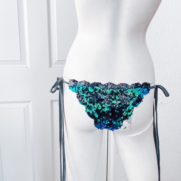 5 ⭐️ Bestseller Mermaid Sequin Bikini - Picture 8 of 8